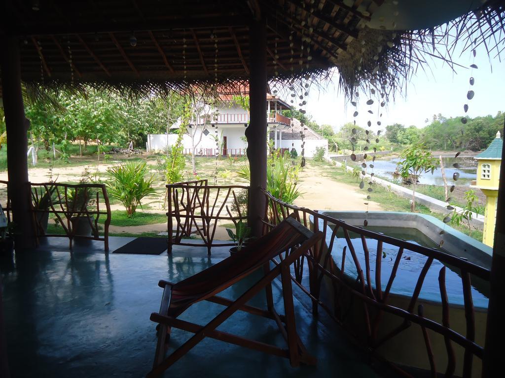 Pearl Cave Cabanas & Resturant Tangalle Buitenkant foto